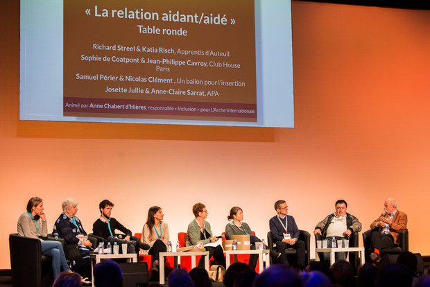 Table-ronde sur la relation Aidants-Aidés